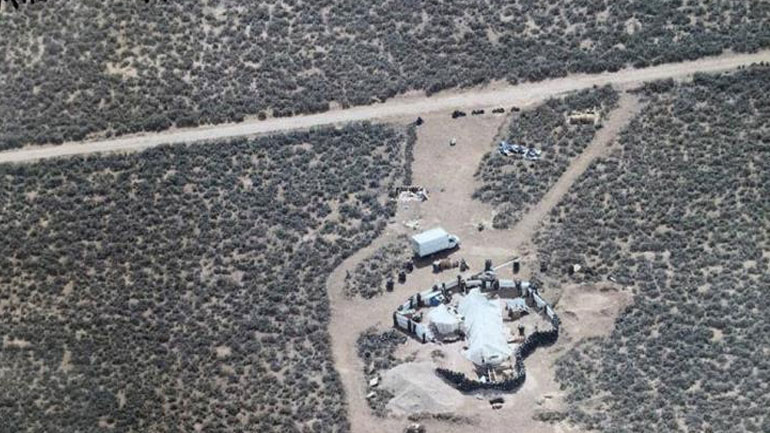 ΗΠΑ: Η αστυνομία έσωσε 11 παιδιά που κρατούνταν σε άθλιες συνθήκες από δύο άνδρες στην έρημο του Νέου Μεξικού