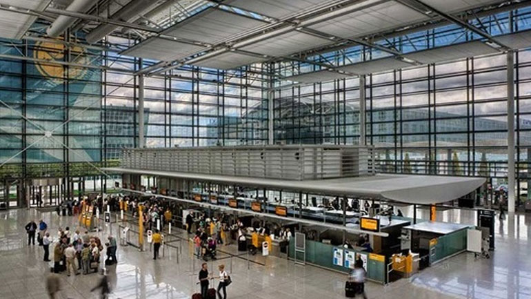 Τμήματα του αεροδρομίου της Φρανκφούρτης εκκενώθηκαν έπειτα από παραβίαση της ζώνης ασφαλείας