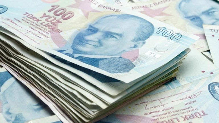 Goldman: Μια περαιτέρω υποχώρηση της λίρας θα μπορούσε να εξανεμίσει τα αποθέματα των τουρκικών τραπεζών