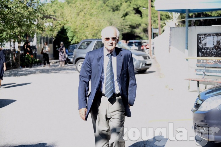 Ο Απόστολος Κακλαμάνης