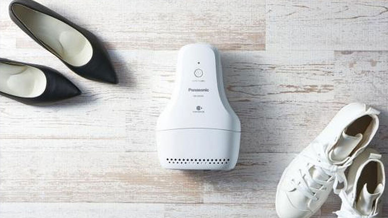 Μυρίζουν τα παπούτσια σας; Η Panasonic έχει τη λύση!