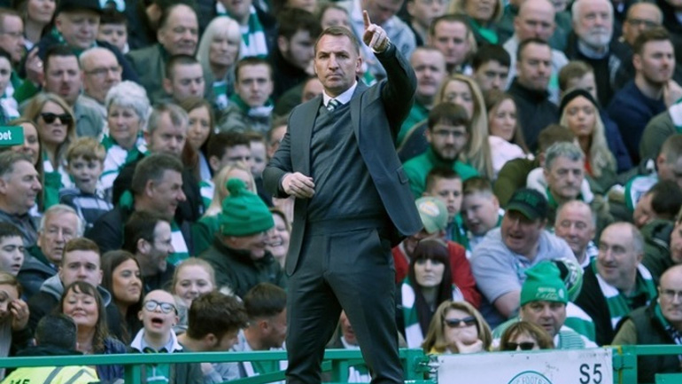 Συγκρατημένος ο Ρότζερς για Ντεμπελέ και ΑΕΚ