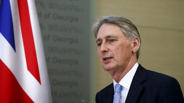 Φίλιπ Χάμοντ: «Η αβεβαιότητα για το Brexit επιβραδύνει την ανάπτυξη στη Βρετανία»