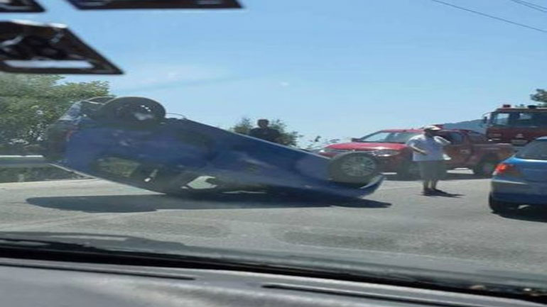 Αναποδογύρισε αυτοκίνητο στη Θάσο μετά από τροχαίο