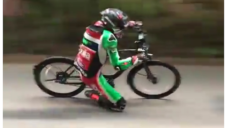 Ο Scott Redding «αντιγράφει» το… Marc Marquez!