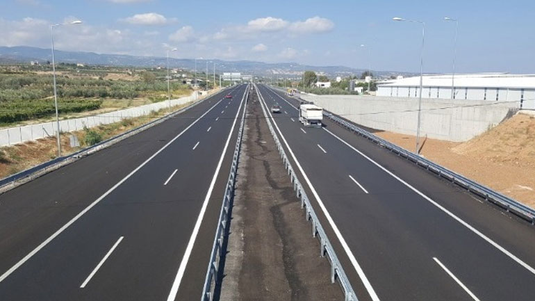 Εργασίες συντήρησης στην επαρχιακή οδό Θεσσαλονίκης- Ωραιοκάστρου