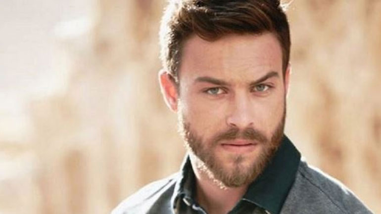 Ο Στέφανος Μιχαήλ αποκαλύπτει το πιο ακραίο πράγμα που του έκανε θαυμάστρια!