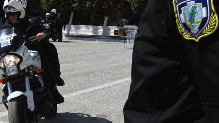 Σύλληψη 35χρονου που οδηγούσε κλεμμένη μηχανή έπειτα από καταδίωξη