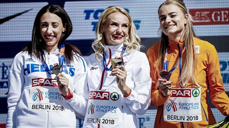 Βερολίνο 2018: Η Μαρία Μπελιμπασάκη στο βάθρο των νικητών