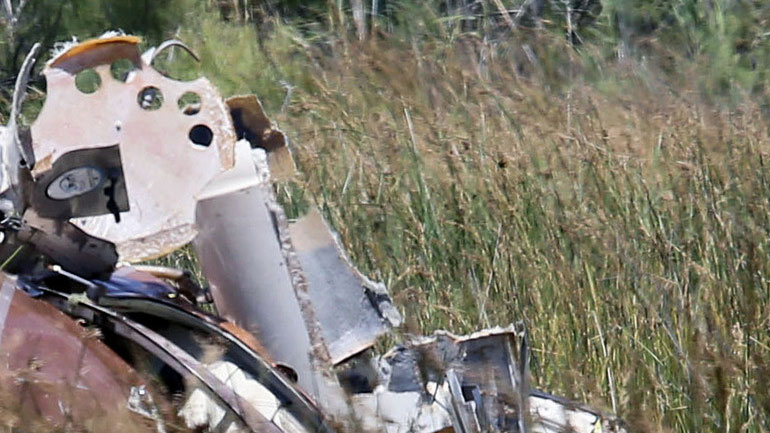 Ινδονησία: Οκτώ νεκροί, ένας επιζών από τη συντριβή αεροπλάνου