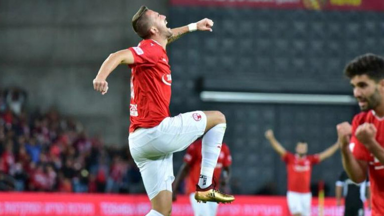 Ελεύθερος ο Πέκχαρτ