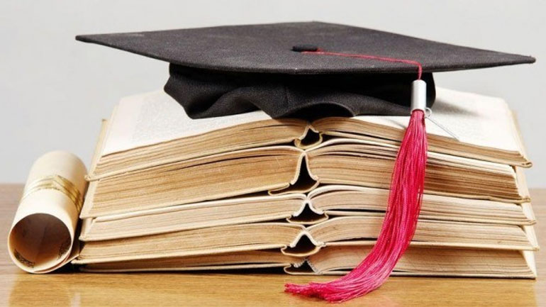 Ρυθμίστηκαν τα κριτήρια για τη δωρεάν φοίτηση στα μεταπτυχιακά