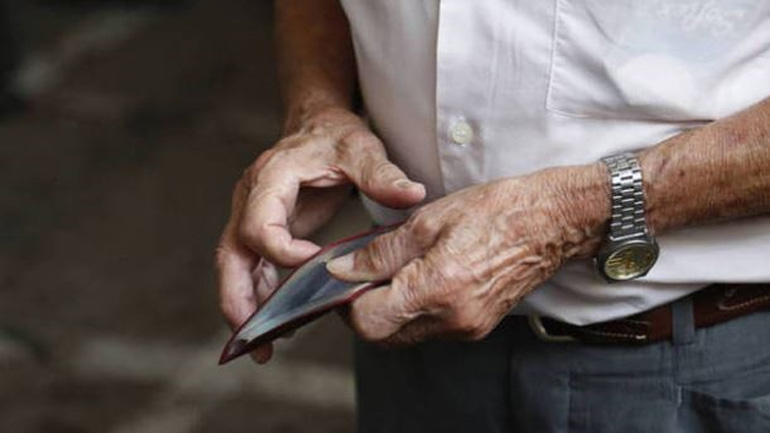 Νέα παράταση για συντάξεις και εφάπαξ