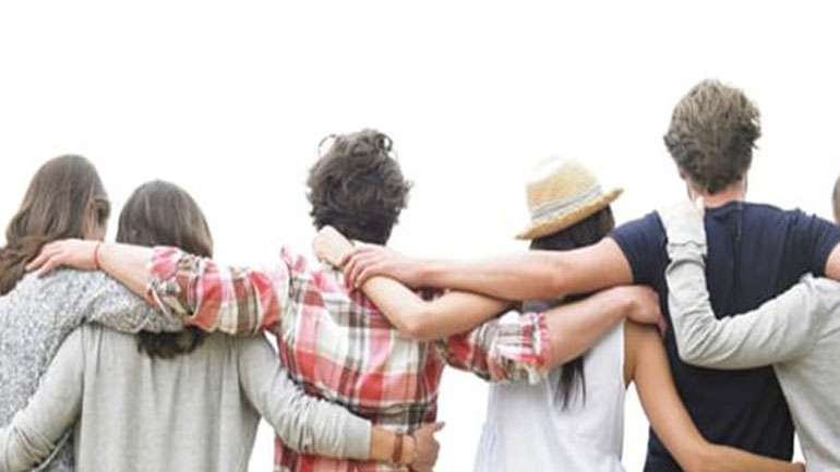 Πόσες ώρες συναναστροφής χρειάζονται για να εδραιωθεί μια στενή φιλία!