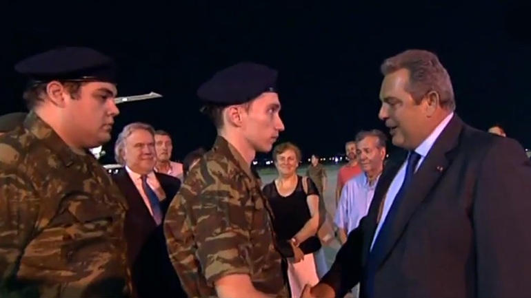 Στο παρασκήνιο της απελευθέρωσης των Ελλήνων στρατιωτικών επικεντρώνονται οι Κυπριακές εφημερίδες