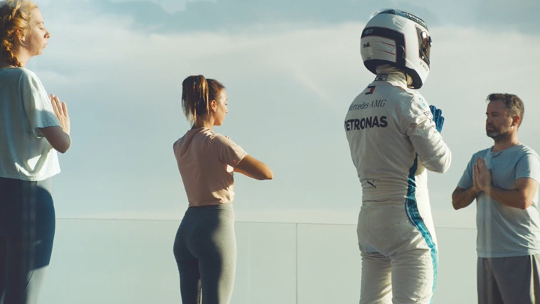 Τέλος η γιόγκα για τα μέλη της Mercedes F1 Τέλος η γιόγκα για τα μέλη της Mercedes F1