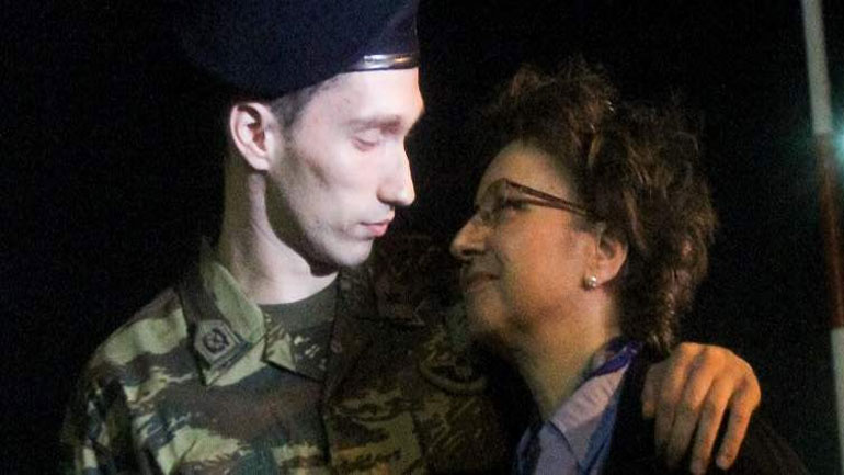 Η συγκλονιστική απαίτηση του Άγγελου Μητρετώδη στη μητέρα του