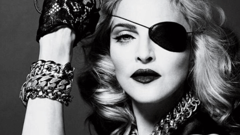 Με φωτογραφίες και τραγούδια της, οι θαυμαστές της τιμούν τα 60ά γενέθλια της Μαντόνα