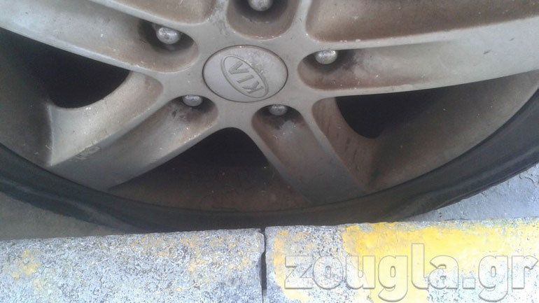 Συνελήφθη 24χρονος για φθορές σε ελαστικά αυτοκινήτων στην περιοχή της Κυψέλης