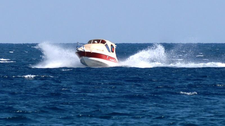 Τραυματισμός τουρίστα από ταχύπλοο