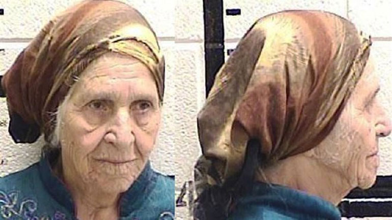 Αμερική: Η αστυνομία χρησιμοποίησε όπλο Taser για να ακινητοποιήσει 87χρονη που μάζευε χόρτα