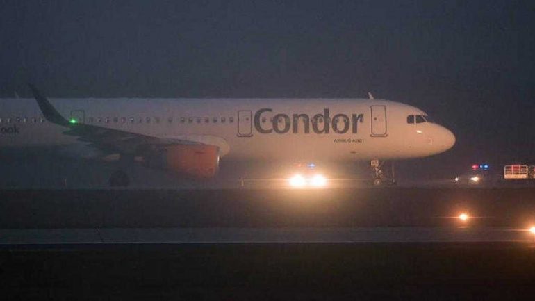 Χανιά: Αναζητούν τον φαρσέρ που έγραψε με σαπούνι τη λέξη «βόμβα» στον καθρέφτη του Boeing