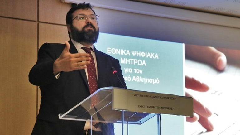 Συνεχάρη την Εθνική Εφήβων ο Γιώργος Βασιλειάδης