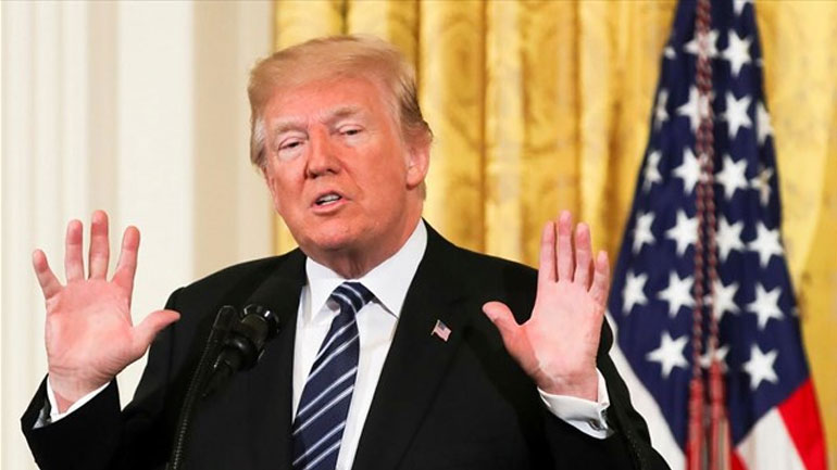 «Μακαρθισμό» χαρακτηρίζει ο Τραμπ την έρευνα του ειδικού εισαγγελέα Μιούλερ