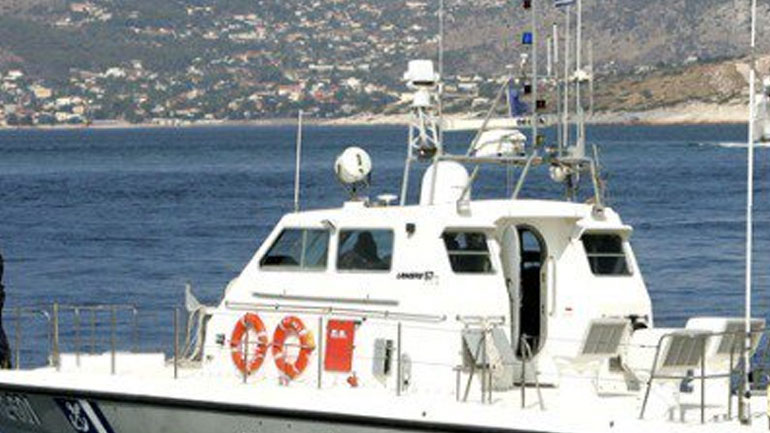 Συνεχίζονται οι έρευνες του λιμενικού στις Οινούσσες για τον εντοπισμό ενός 22χρονου αγνοούμενου