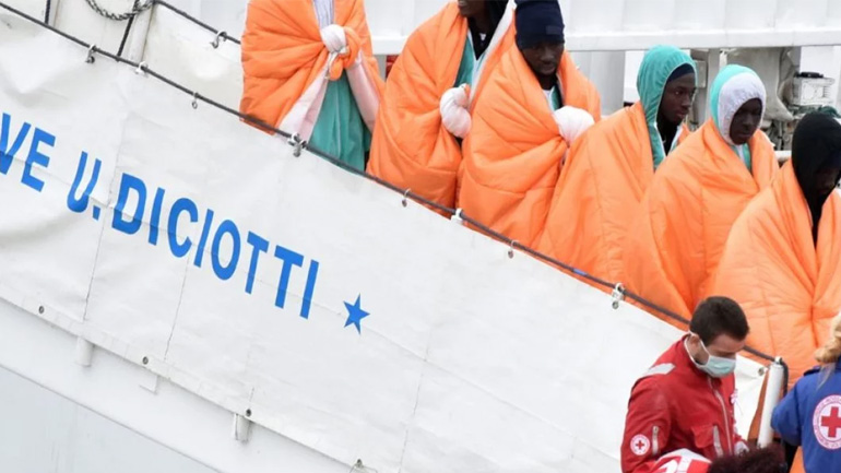 Ιταλία: Το πλοίο «Diciotti» με τους 180 μετανάστες θα δέσει στην Κατάνη της Σικελίας
