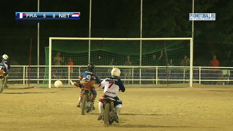 Μοτοποδόσφαιρο γιατί… μπάλα είναι και γυρίζει!