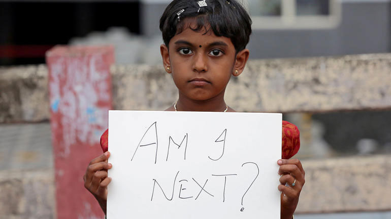 Ινδία: Σε θάνατο καταδικάστηκαν οι βιαστές ενός 8χρονου κοριτσιού