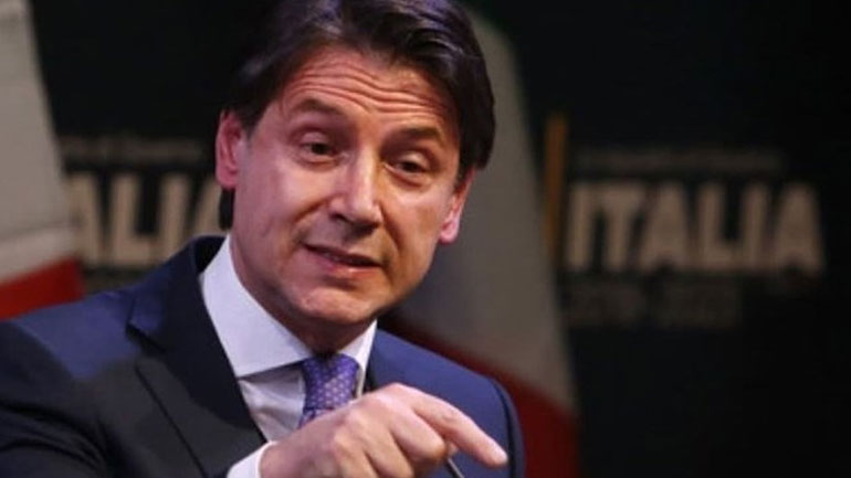 «Η κυβέρνηση εξετάζει τα πρόστιμα που μπορεί να επιβάλει στην Atlantia για την κατάρρευση της γέφυρας στη Γένοβα»