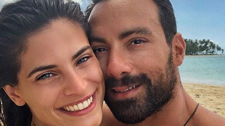 Σάκης Τανιμανίδης – Χριστίνα Μπόμπα: Όλες οι λεπτομέρειες για το γάμο τους στη Σίφνο!