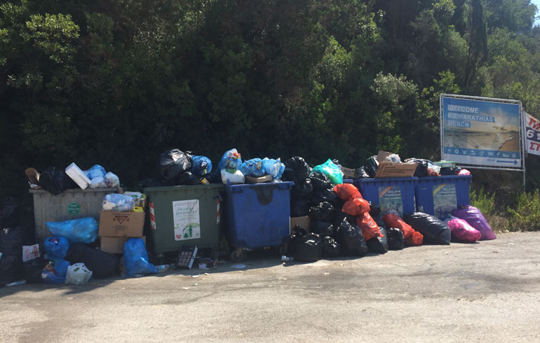 Αυτή είναι η εικόνα σε πολλά σημεία του νησιού