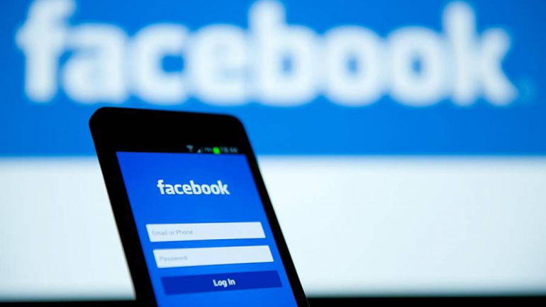 Άγνοια δηλώνει το Κρεμλίνο για τους πλαστούς λογαριασμούς που «κατέβασε» το Facebook