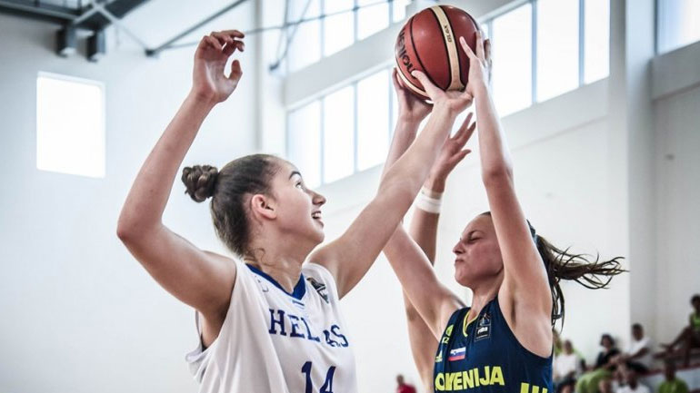 Mπάσκετ: Ένα βήμα μακριά από την άνοδο η Εθνική Κορασίδων, 77-43 τη Σλοβενία