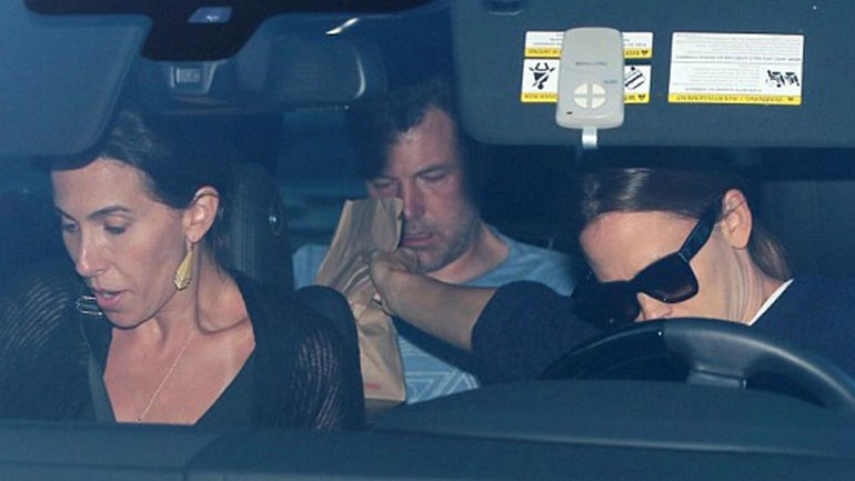 Ράκος ο Μπεν Άφλεκ – Επειγόντως στην κλινική αποτοξίνωσης για τρίτη φόρα Ράκος ο Μπεν Άφλεκ – Επειγόντως στην κλινική αποτοξίνωσης για τρίτη φόρα