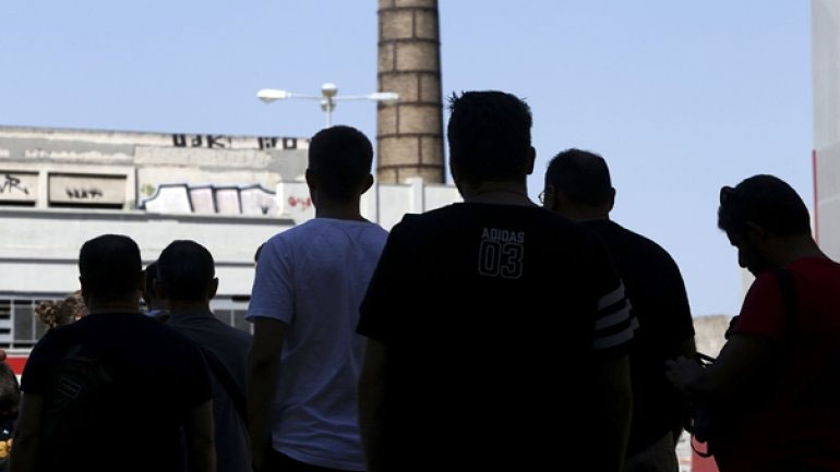 Ένταση έξω από το Καραϊσκάκη