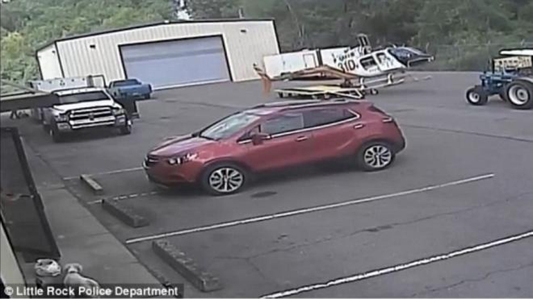 Βίντεο σοκ: Ελικόπτερο γίνεται σμπαράλια δευτερόλεπτα μετά την απογείωσή του