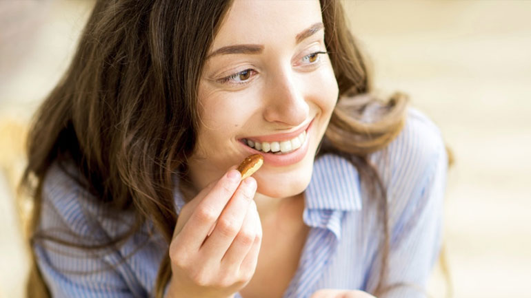 Τροφές που θα ήταν καλύτερο να αποφεύγετε το βράδυ