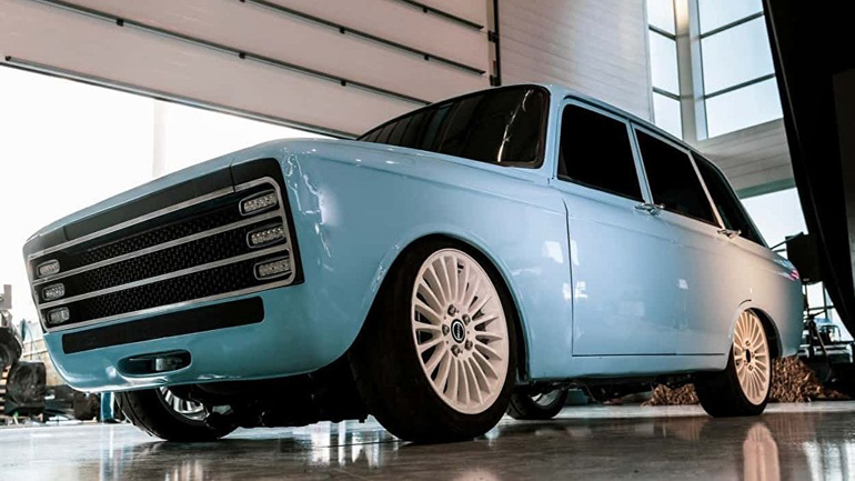 Στον δρόμο με… Καλάσνικοφ