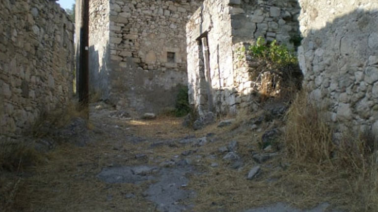 Πωλείται ολόκληρο χωριό στην Κρήτη