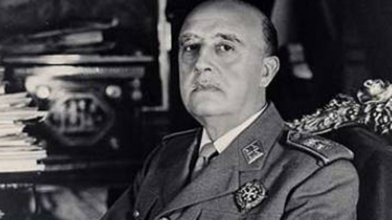 Ισπανία: Η οικογένεια του δικτάτορα Φράνκο θα παραλάβει τη σορό του μετά την εκταφή της