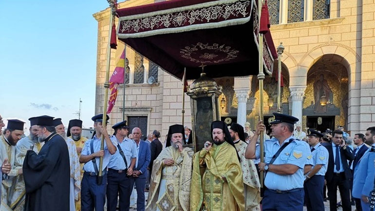 Η λιτανεία του σκηνώματος του Αγίου Διονυσίου στη Ζάκυνθο