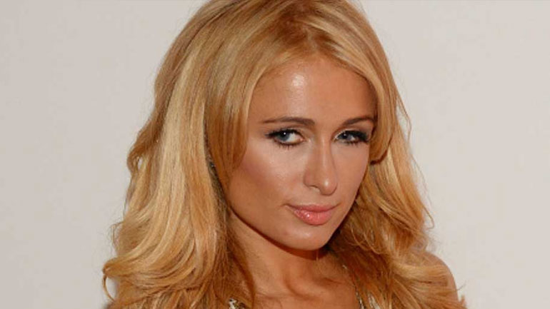 Παντρεύεται τον Μάιο η Paris Hilton!