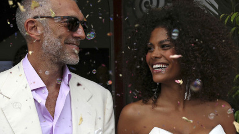 Παντρεύτηκαν στη χώρα των Βάσκων ο Vincent Cassel  και η σύντροφός του, Tina Kunakey