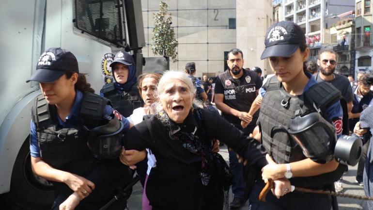 Ο Ερντογάν συλλαμβάνει τώρα και… γιαγιάδες Ο Ερντογάν συλλαμβάνει τώρα και… γιαγιάδες