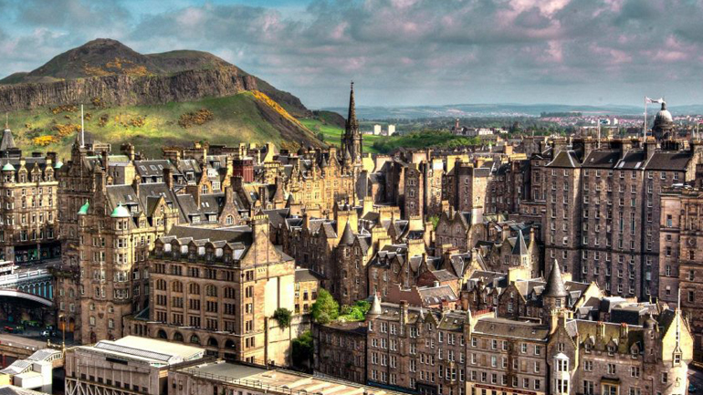 Στη Σκωτία, το 45% των κοριτσιών δεν μπορεί να αγοράσει προϊόντα προσωπικής υγιεινής