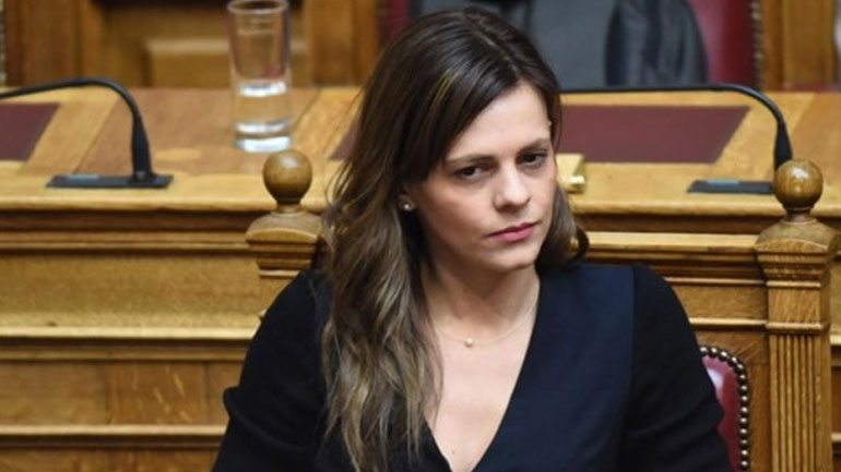 Ε. Αχτσιόγλου: «Χιλιάδες εργαζόμενοι θα δουν άμεση βελτίωση του εισοδήματός τους»